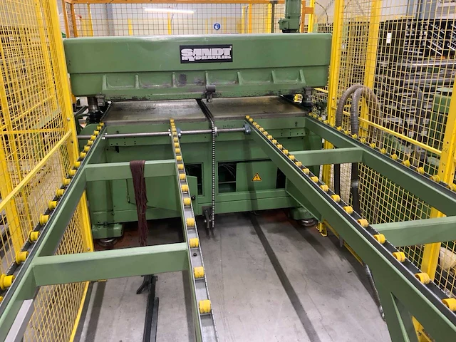 J.sandt a.g. 602 / 287 hydraulische enkele vormstansautomaat - afbeelding 18 van  21