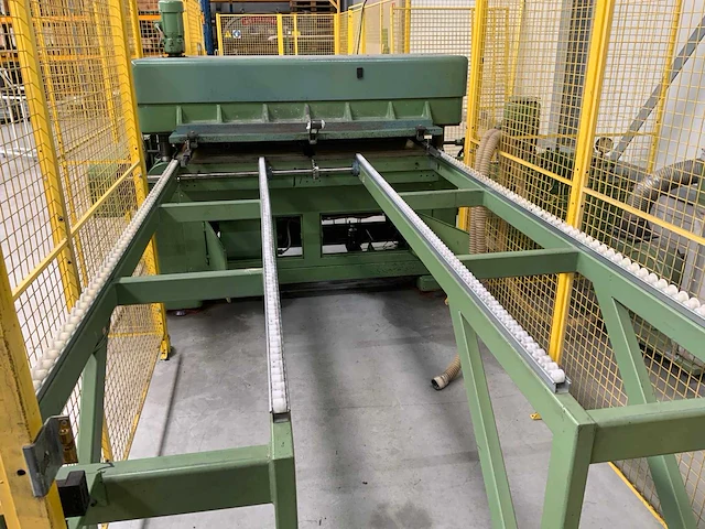 J.sandt a.g. 602 hydraulische dubbele stansautomaat - afbeelding 17 van  21