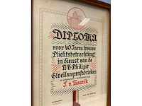 Jubileumdiploma ‘60 | “n.v. philips gloeilampenfabrieken” - afbeelding 1 van  3