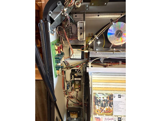 Jukebox saturn - afbeelding 10 van  11