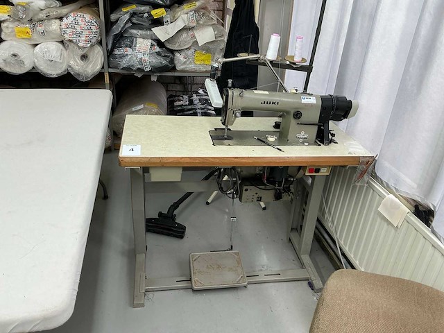 Juki ddl-555-4 industriële naaimachine - afbeelding 2 van  8