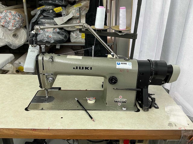 Juki ddl-555-4 industriële naaimachine - afbeelding 3 van  8