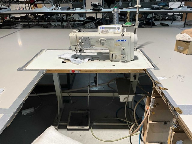 Juki lu-2810-7 naaimachine - afbeelding 1 van  6