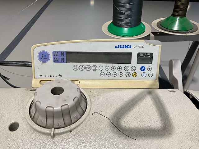 Juki lu-2810-7 naaimachine - afbeelding 3 van  6