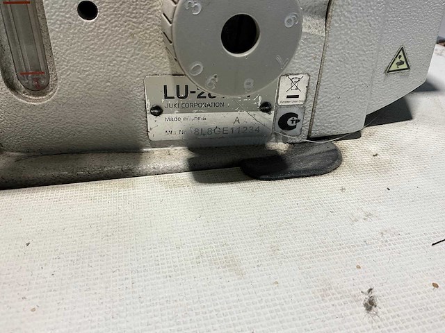 Juki lu-2810-7 naaimachine - afbeelding 4 van  6
