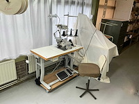 Juki mo-6714da lockmachine - afbeelding 1 van  8