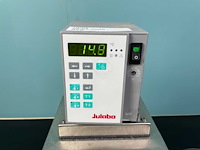 Julabo - f12 - gekoeld circulerend verwarmend waterbad - afbeelding 2 van  8