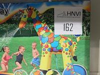 Jumbo giraffe sproeier bestway art, afm. 142 cm x 104 cm x198 cm. - afbeelding 2 van  2
