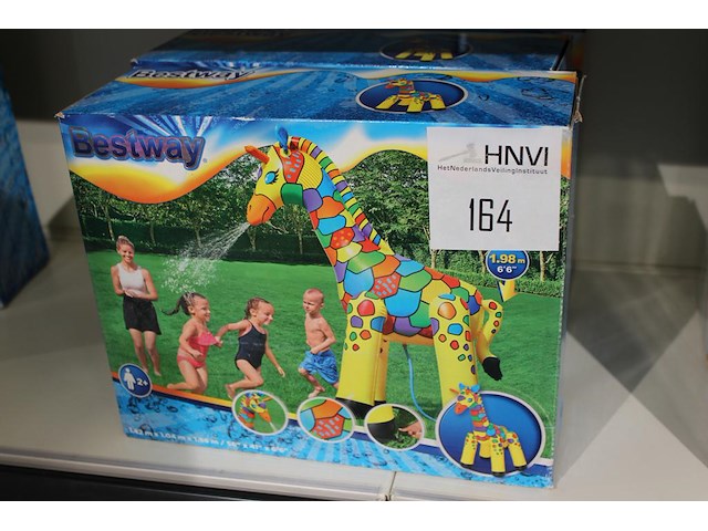 Jumbo giraffe sproeier bestway art, afm. 142 cm x 104 cm x198 cm. - afbeelding 1 van  2