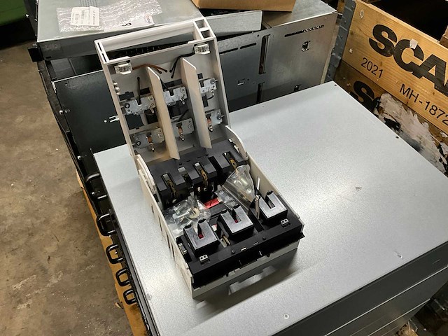 Jung 1 dtl 250 stroomonderbreker 3p (12x) - afbeelding 5 van  7