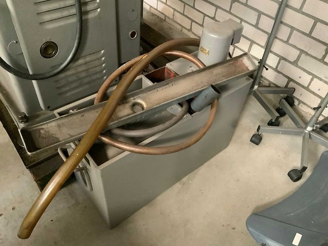 Jung 50 vlakslijpmachine - afbeelding 2 van  3