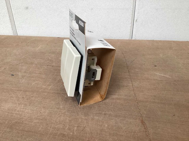 Jung as500 schakelaar inbouw, dubbele serieschakelaar (30x) - afbeelding 2 van  2