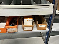 Jung divers schakelmateriaal - afbeelding 9 van  17