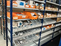 Jung divers schakelmateriaal - afbeelding 1 van  17