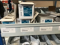 Jung divers schakelmateriaal - afbeelding 14 van  17