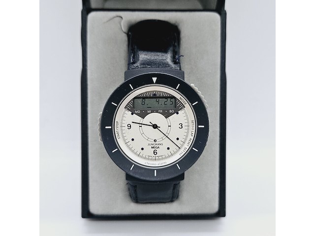 Junghans mega chrono-alarm horloge - inclusief originele doos - afbeelding 1 van  8