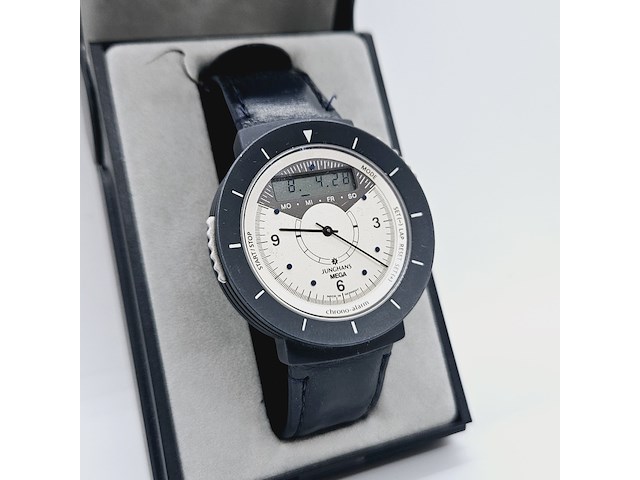 Junghans mega chrono-alarm horloge - inclusief originele doos - afbeelding 2 van  8
