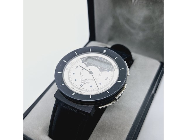 Junghans mega chrono-alarm horloge - inclusief originele doos - afbeelding 3 van  8
