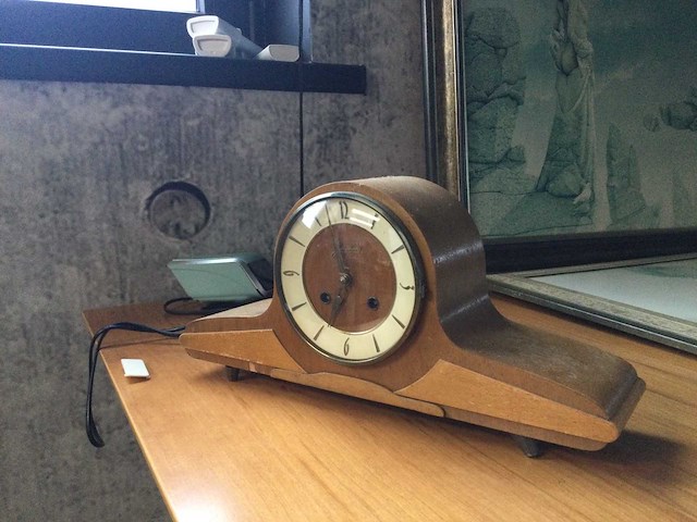 Junghans vintage pendule - afbeelding 1 van  4