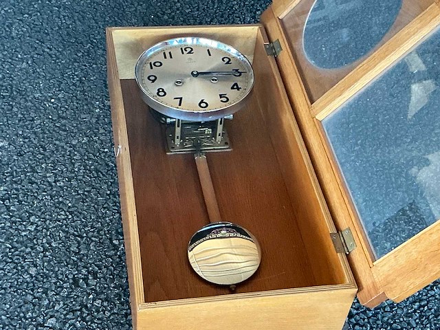 Junghans wandklok - afbeelding 2 van  5