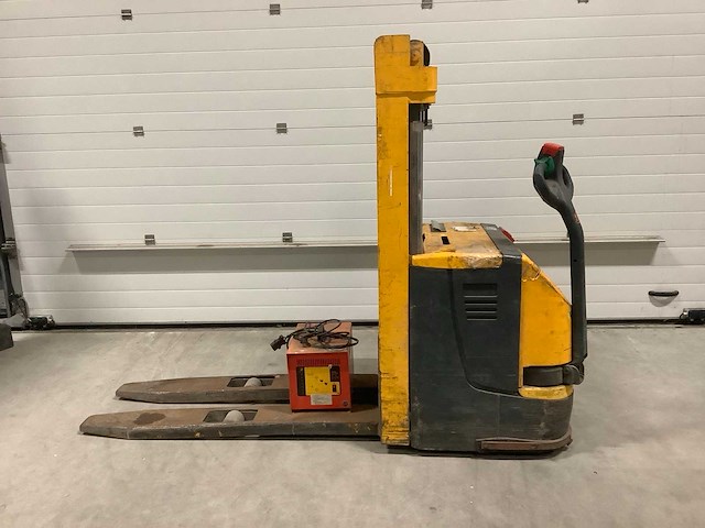 Jungheimrich s6 stapelaar - afbeelding 3 van  10