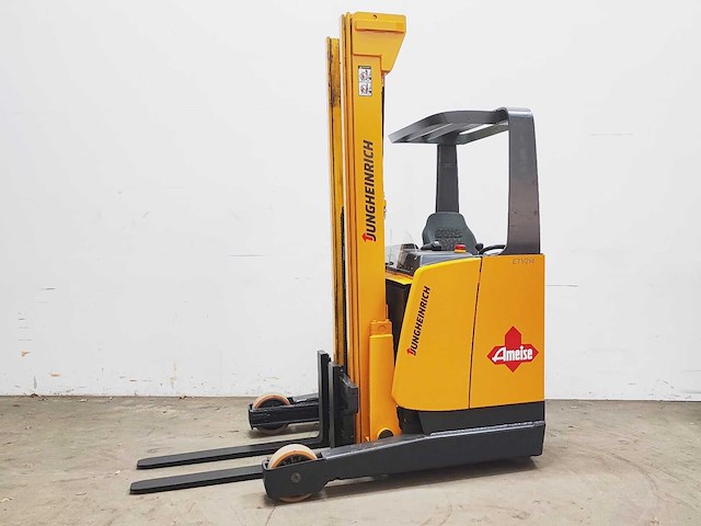 Jungheinrich - 1997 - etv 214 - reach truck - afbeelding 2 van  10