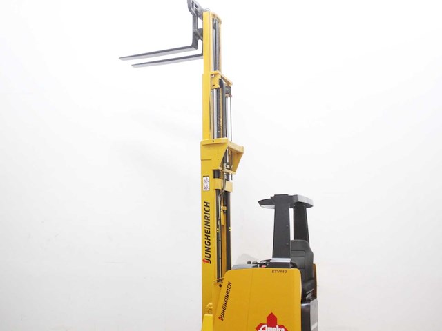 Jungheinrich - 1999 - etv 110 - reach truck - afbeelding 1 van  9