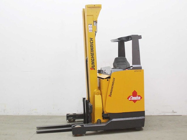 Jungheinrich - 1999 - etv 110 - reach truck - afbeelding 8 van  9