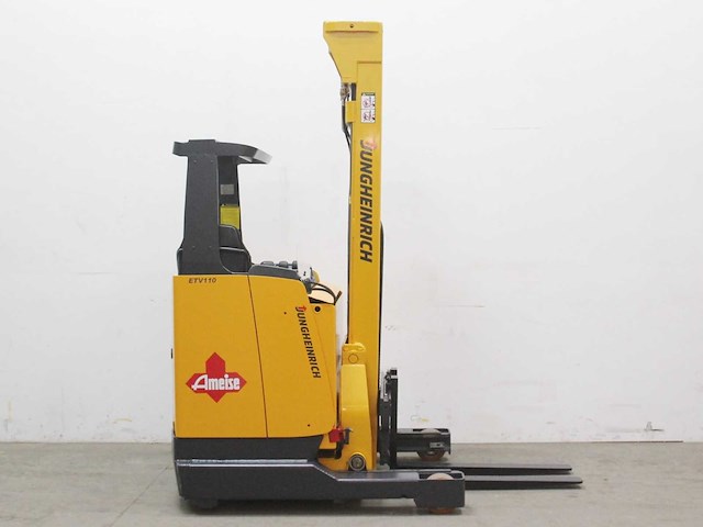 Jungheinrich - 1999 - etv 110 - reach truck - afbeelding 3 van  5