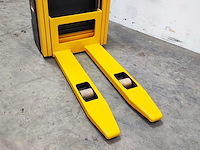 Jungheinrich - 2002 - ejc 12 - stapelaar - afbeelding 8 van  9