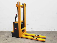 Jungheinrich - 2002 - ejc 12 - stapelaar - afbeelding 2 van  3