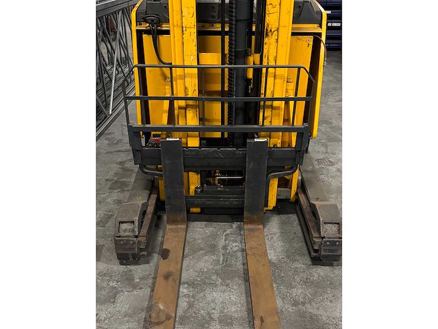 Jungheinrich - 2003 - etv214 - reach truck - afbeelding 2 van  11