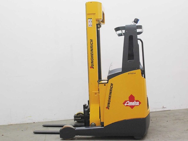 Jungheinrich - 2004 - etv 214 - reach truck - afbeelding 4 van  11