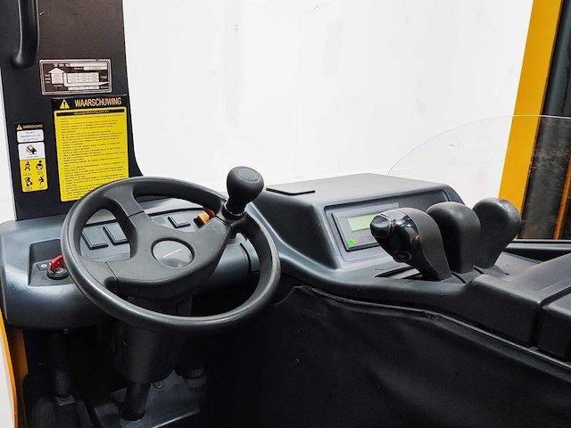 Jungheinrich - 2006 - etv c20 - binnen / buiten reach truck - afbeelding 8 van  12