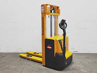 Jungheinrich - 2007 - ejc 110 - stapelaar