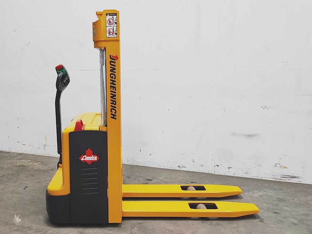 Jungheinrich - 2007 - ejc 110 - stapelaar - afbeelding 4 van  8