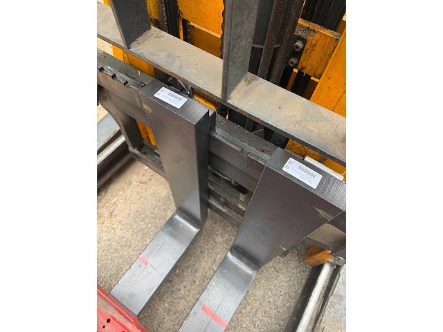 Jungheinrich - 2007 - etv214 - reach truck - reachtruck - heftruck - afbeelding 2 van  15