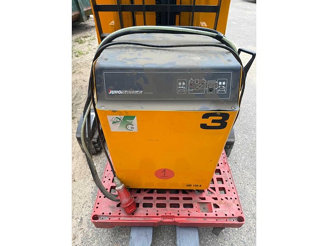 Jungheinrich - 2007 - etv214 - reach truck - reachtruck - heftruck - afbeelding 15 van  15