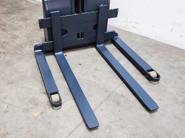 Jungheinrich - 2008 - emc b10 - breedspoor stapelaar - afbeelding 8 van  9