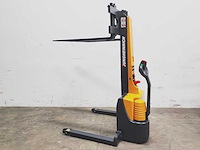 Jungheinrich - 2008 - emc b10 - breedspoor stapelaar