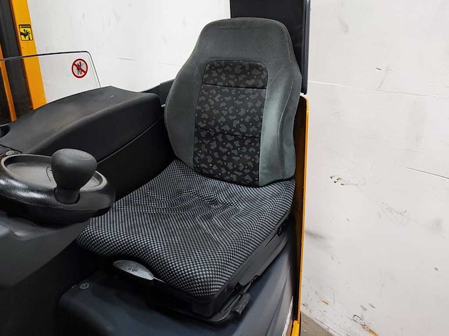 Jungheinrich - 2012 - etv 216 - reach truck - afbeelding 12 van  12