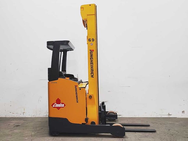 Jungheinrich - 2012 - etv 216 - reach truck - afbeelding 5 van  12