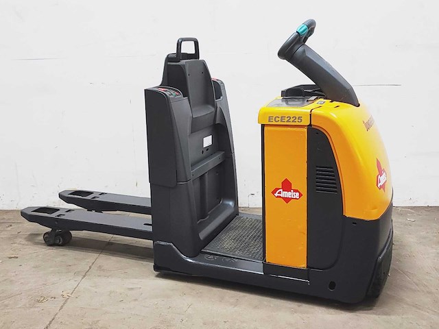 Jungheinrich - 2013 - ece 225 - orderpicker - afbeelding 2 van  8