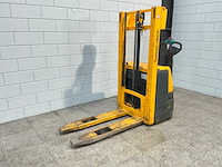 Jungheinrich - 2013 - ejc112 - stapelaar