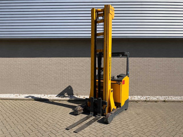 Jungheinrich - 2013 - etv216 - reach truck - elektrisch - afbeelding 1 van  12