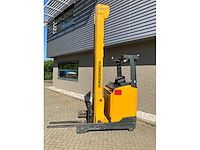 Jungheinrich - 2013 - etv216 - reach truck - elektrisch - afbeelding 4 van  12
