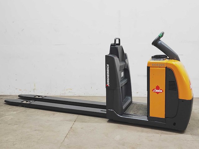 Jungheinrich - 2014 - ece 225 - orderpicker - afbeelding 1 van  9