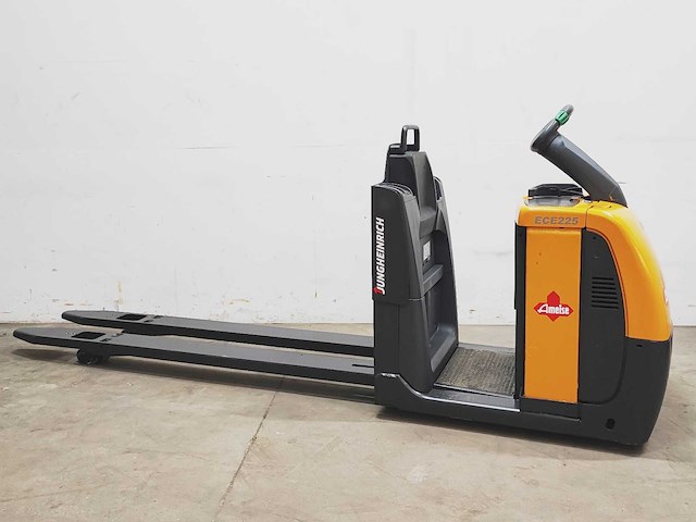 Jungheinrich - 2014 - ece 225 - orderpicker - afbeelding 2 van  9