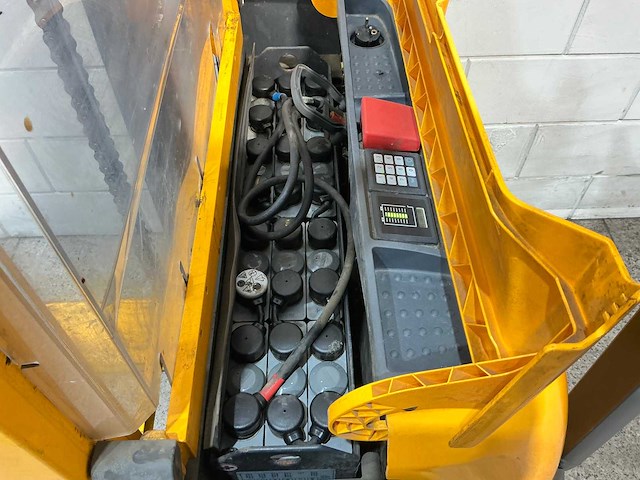 Jungheinrich - 2014 - ejc 112 - stapelaar - afbeelding 14 van  14