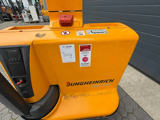 Jungheinrich - 2015 - emc110 - stapelaar - afbeelding 3 van  8